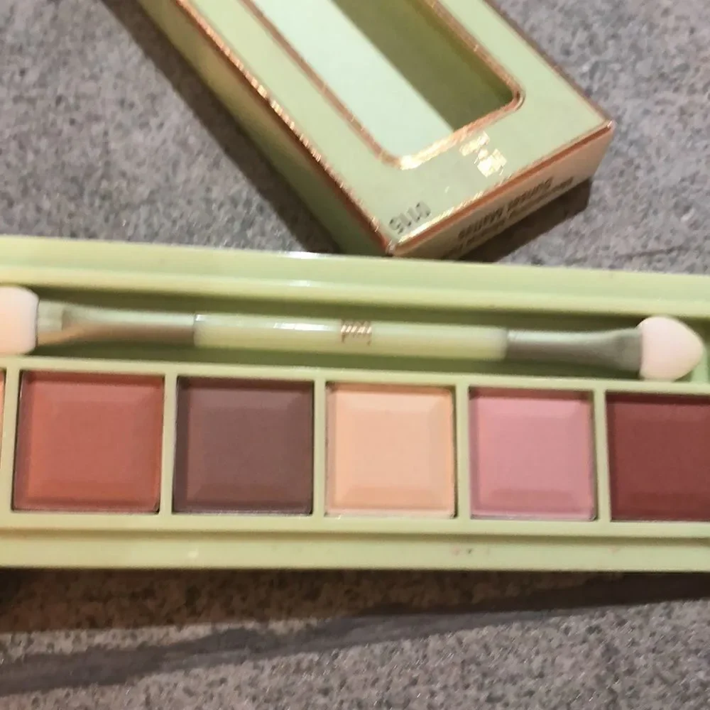 NIB Pixi by Petra Sunset mats Eyeshadow palette